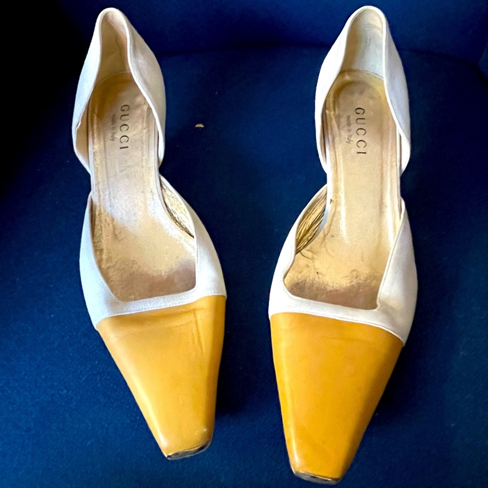 Gucci 2-Tone Kitten Heel Pump